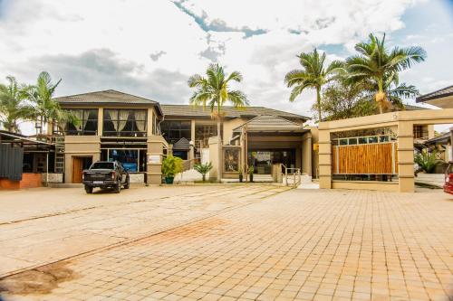 . Nobutula Lodge