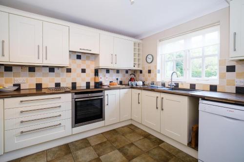 8 Saxonfields - image 4
