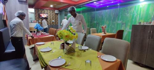 Restaurant, Hotel Nirmala Inn in Jamui