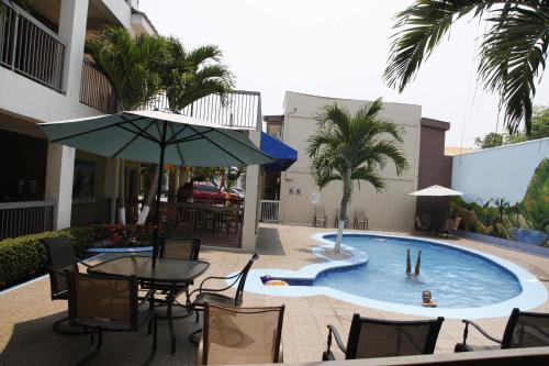 Zwembad, Apart Hotel Pico Bonito in La Ceiba