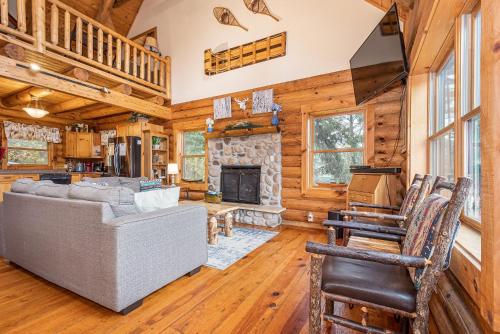 The Treehouse in McHenry, USA