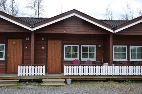 2 bedrooms, 5 beds