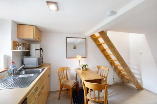 Superior One-Bedroom Apartment