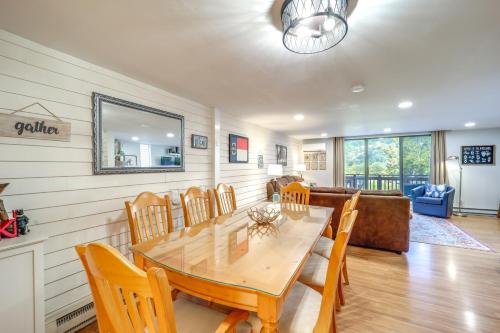 Sugar Mountain Condo with AandC - Walk to Ski and Golf! in Sugar Mountain, USA