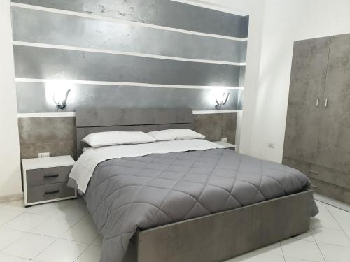 Triple room, shower