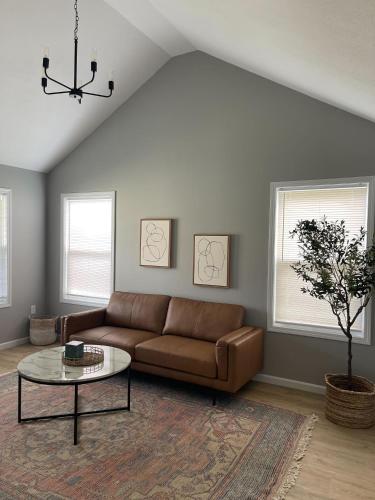 Birdie Mae - 2 bedroom House in DT Hamilton in Hamilton, USA