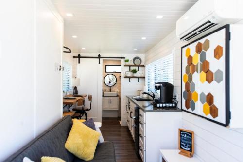 웨이코 (TX) The Honeycomb-Tiny Container Home 12 Min. to Magnolia/Baylor 3성급 싱글룸 외관
