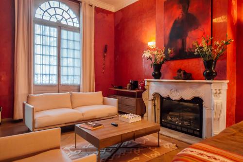 487185873 Maison du comte