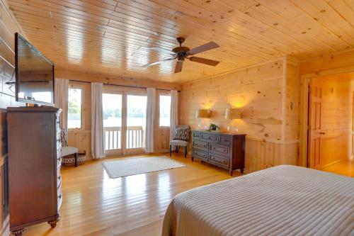 Lake Blue Ridge Vacation Rental with Hot Tub!