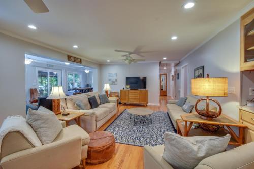 Sunny Lake Hartwell Home with Private Boat Ramp - image 7