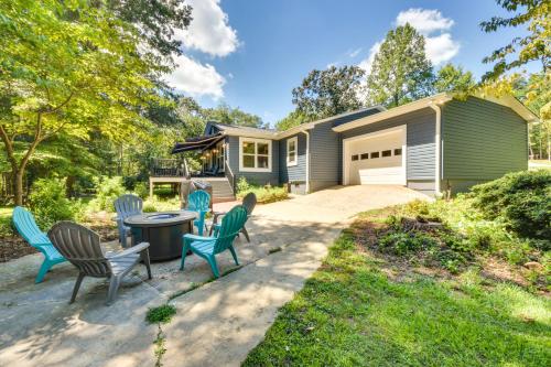 Sunny Lake Hartwell Home with Private Boat Ramp - image 10