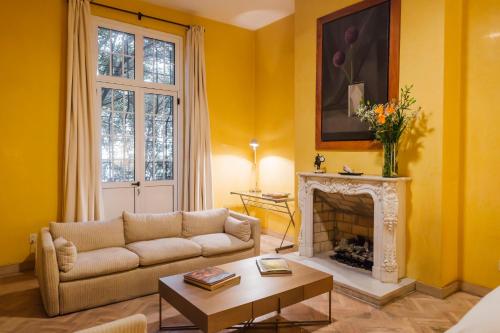 487189821 Maison du comte