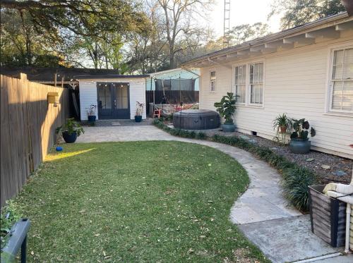 The Lafayette Tiny Home Apartment in Lafayette, USA