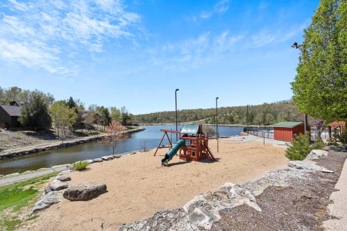 Whiskey Rock Lodge Whiskey Rock Lodge