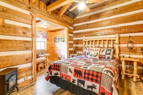 Peaceful Creekside Hideout Cabin with Hot Tub! - image 13