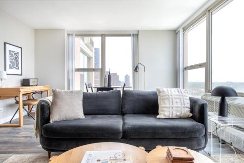 Edgewater 1br w gym deck lounge nr L CHI-924 in Chicago, USA