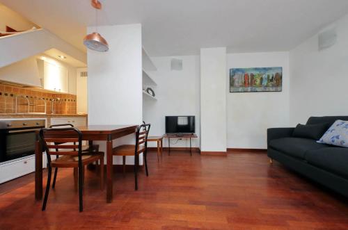 Colosseo Family Apartment Capo d'Africa AC/wifi, Rome (photo 10)