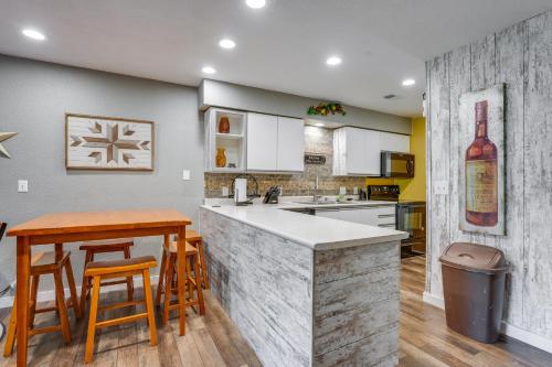 Branson Condo Ideally Located 3 Miles to Downtown! - image 2