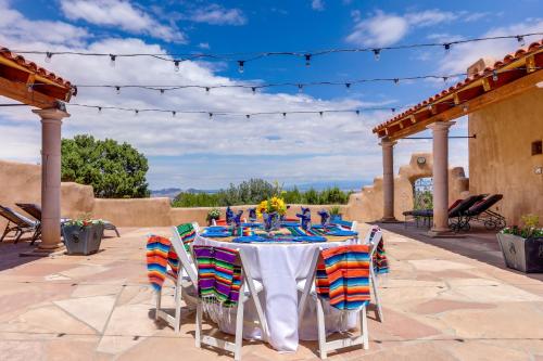 Luxury Los Cerrillos Hillside Villa on 65 Acres! - image 13