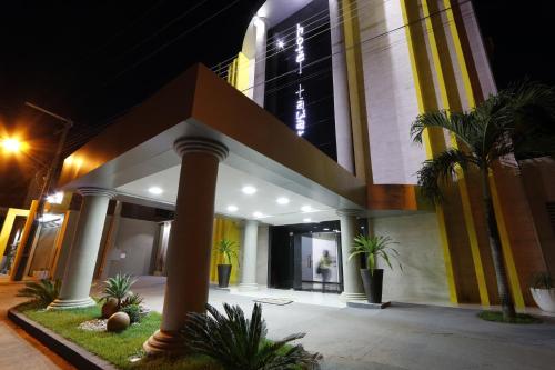 Hotel Tauari near สนามบินมาราบา