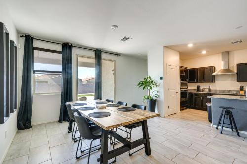 Sunny Arizona Escape with Patio, Grill and Fireplace! in Litchfield Park