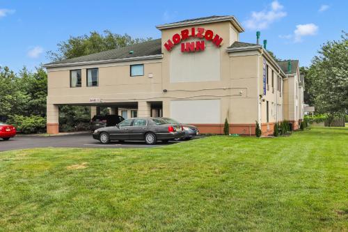 Horizon Inn - image 10