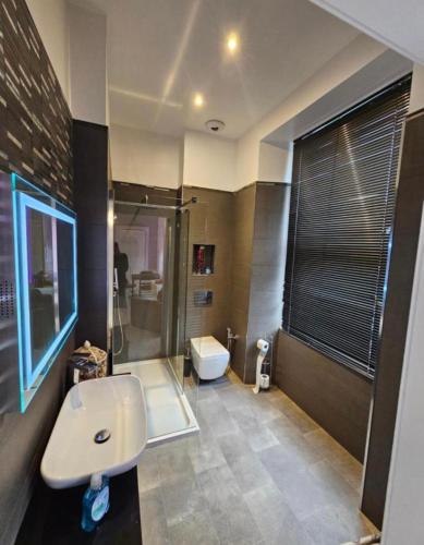 Luxury Family Room With Private bathroom in the heart of Edinburgh, Edimburgo (foto 10)