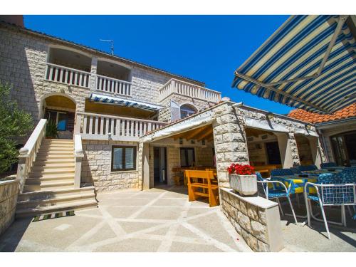 Triple Room with Balcony ande Sea View image 2