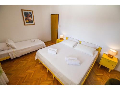 Triple Room with Balcony ande Sea View image 3