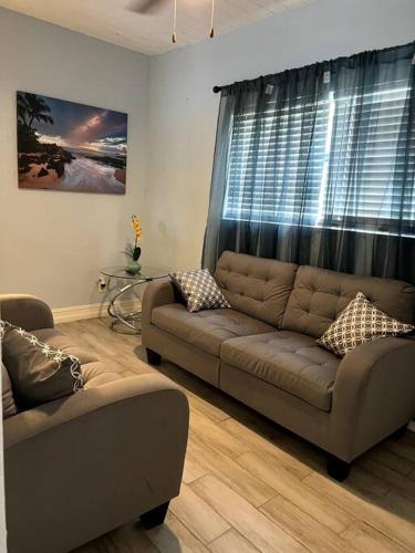 3bdrm modern entertainment home in Orlando, USA