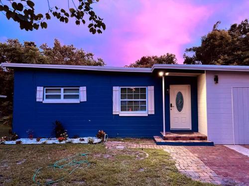 Exterior view, 3bdrm home near Orlando Fairground, Downtown & Universal in Orlando West