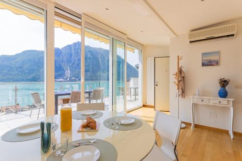 B&B Campione d'Italia - Casa Madlen - Bright Attic with Marvelous View - Bed and Breakfast Campione d'Italia