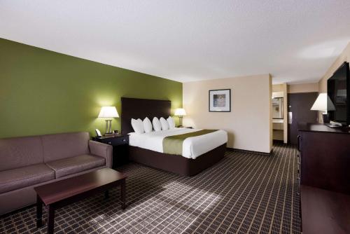 Quality Inn & Suites Big Rapids