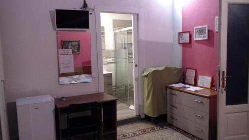 Double Room image 1