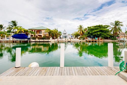 Fisherman's Canal Getaway