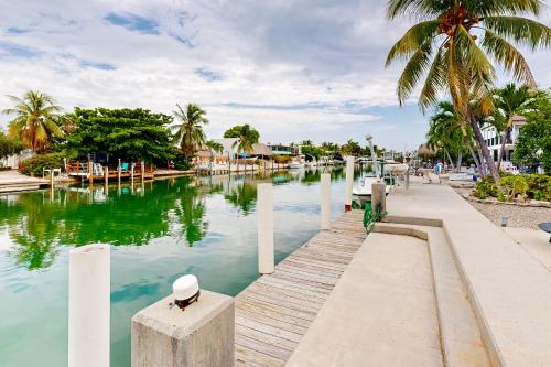 Fisherman's Canal Getaway