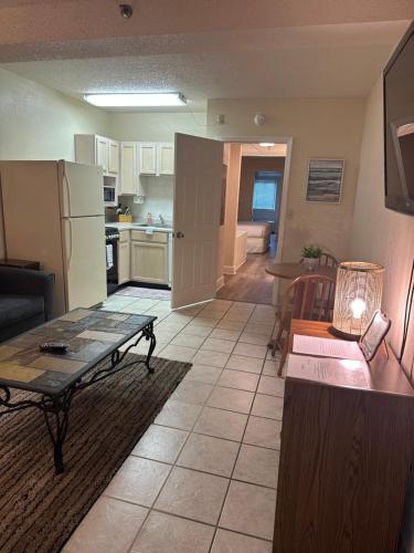 River Place Condos 509 1BD 2 Bath - image 4