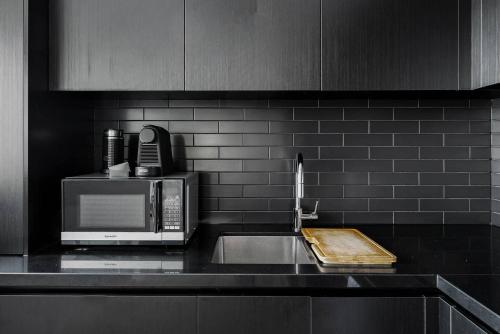 'Mini Manhattan' Potts Point Harbourview Retreat - image 3