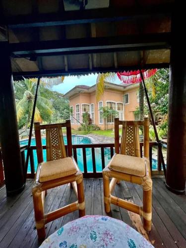 Flower House Villa near Mount Pancar Hot Spring