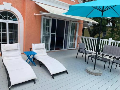 Irie Vibes by the beach Irie Vibes by the beach