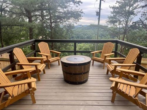 WHISKEY RIDGE-3BDRM-FIRE PIT-Pets OK-W&D, HOT TUB