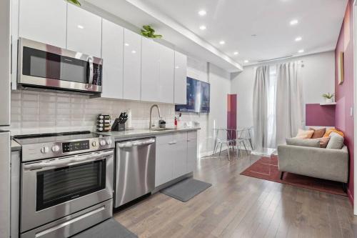 SWJ Btm G, 1 and 2 - Save on 2Day+ Stays_6Br Triplex, New York (photo 11)