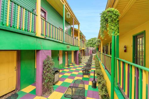 Historic Mardi Gras Inn