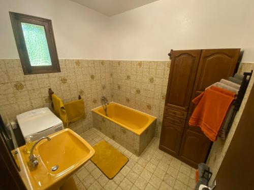 Vannas istaba, Villa la Commanderie in Ponteves