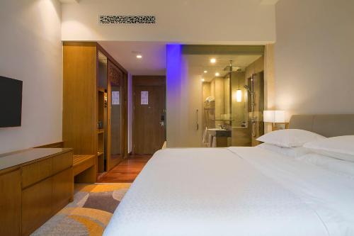 Four Points by Sheraton Manado