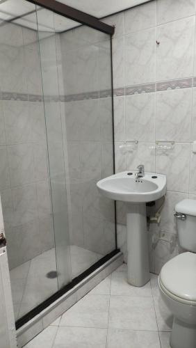 Hab. Cama doble y baño privado #3, Medellín (photo 5)