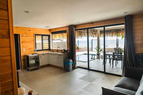 المرافق, Le Village de Vairao in ماتيتي