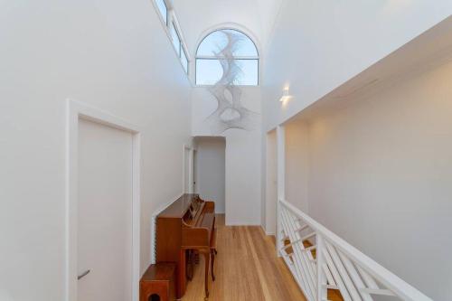 Four-Bedroom House image 8