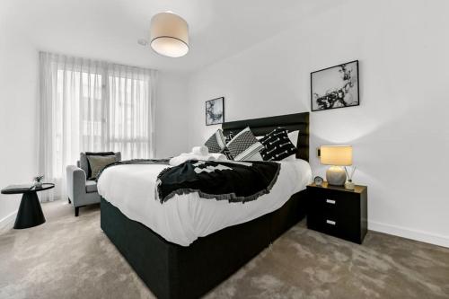 Stylish 2-BD for Trendy Urban Travelers - Sleeps 5