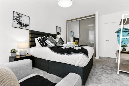 Stylish 2-BD for Trendy Urban Travelers - Sleeps 5